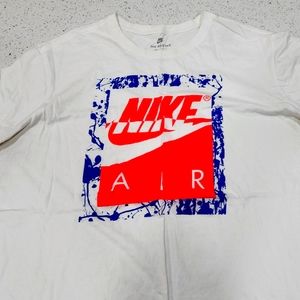 Nike t-shirt